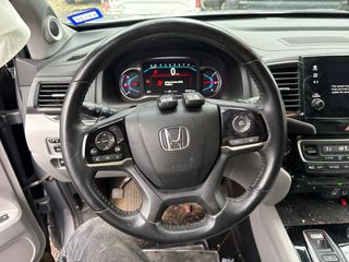 2021 Honda Pilot AWD Touring 8 Passenger - Interior Steering Wheel With Keys Image
